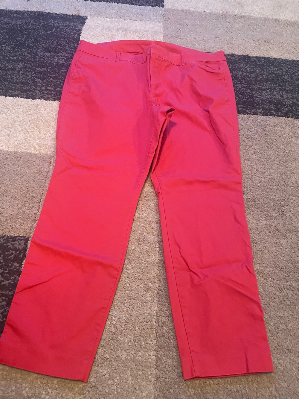 Old Navy Bright Coral Cropped Women's Pants